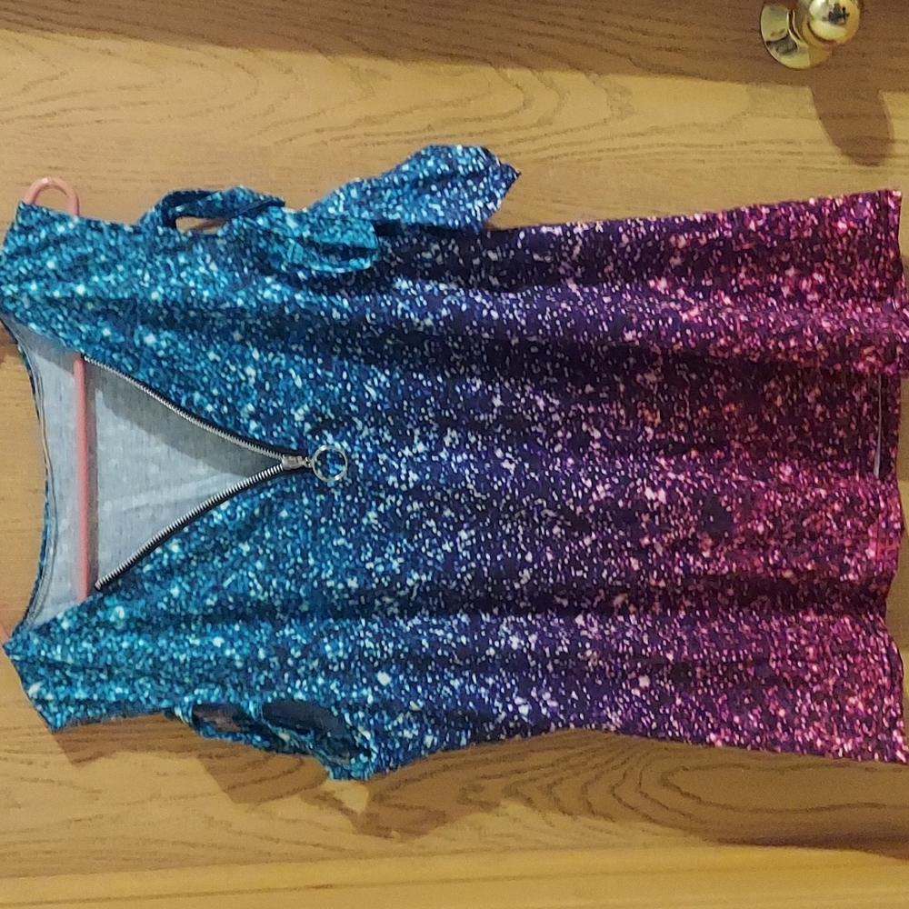 Cold shoulder top